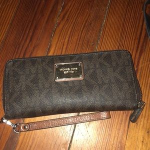 Michael Kors wallet